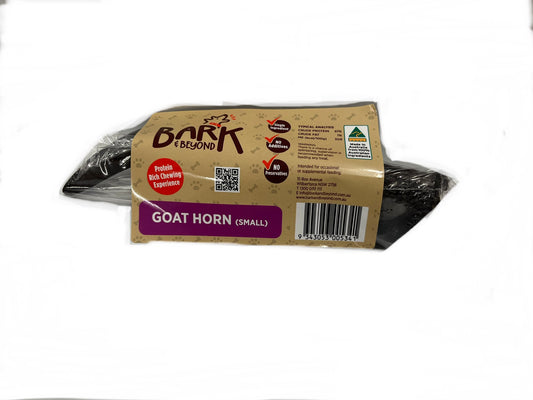 Bark & Beyond Goat Horn Small 12-18cm