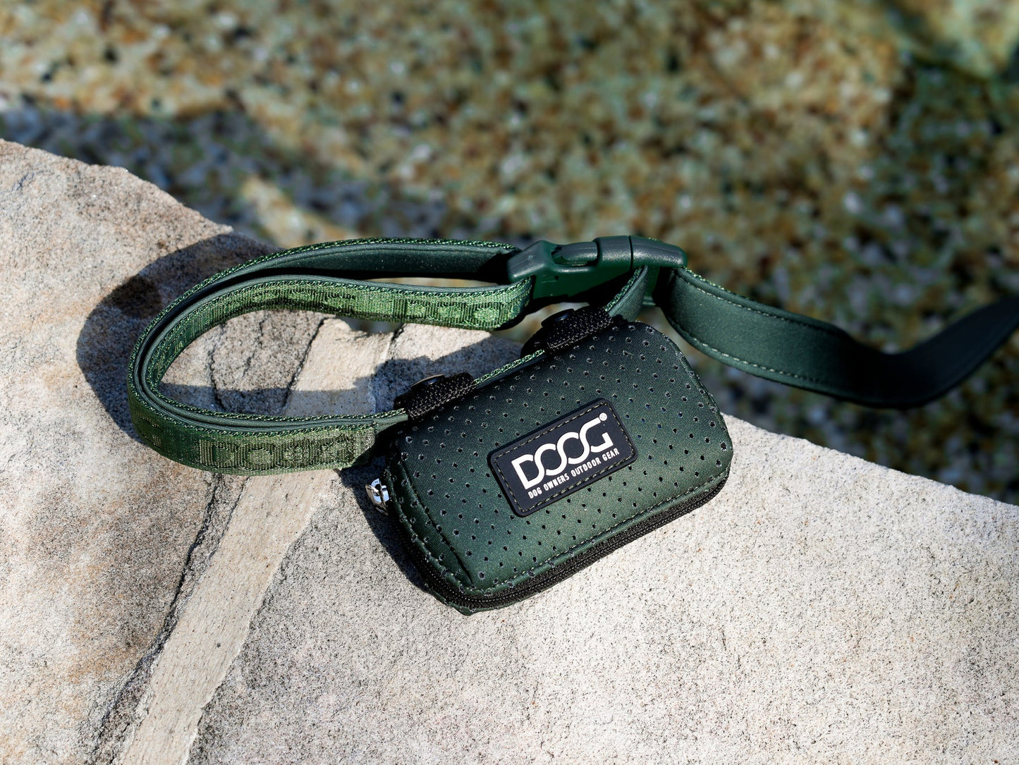 DOOG Walkie Pouch Neosport Green